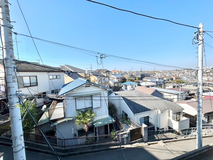 物件内観写真17　(室内からの展望)