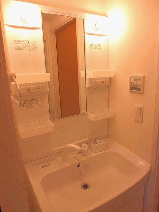 物件内観写真12　(洗面)