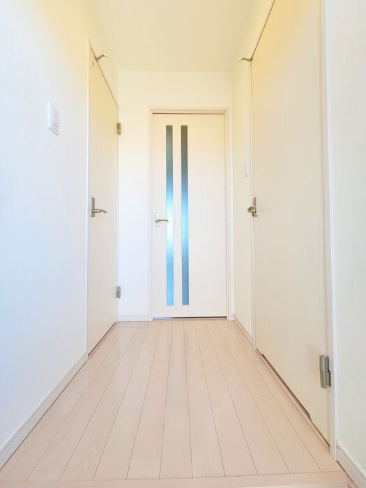 物件内観写真18　(廊下)