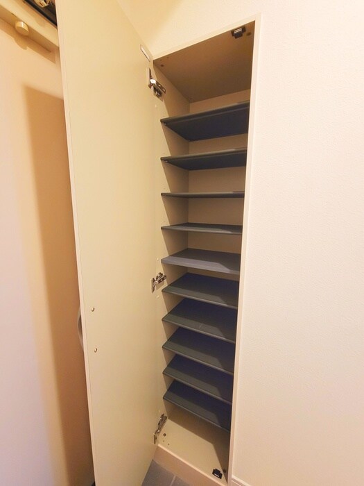 物件内観写真19　(靴箱)