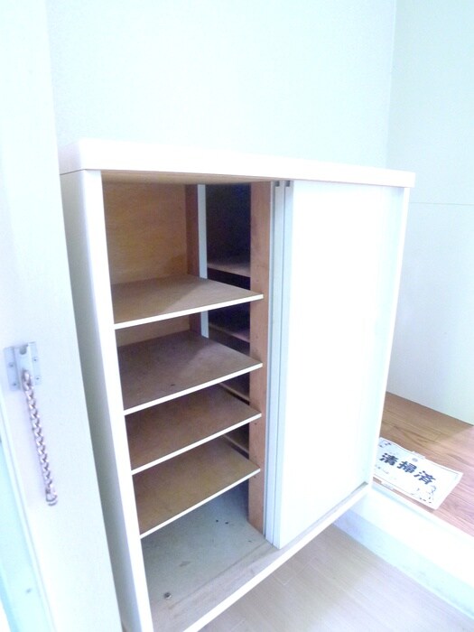 物件内観写真11　(靴箱)