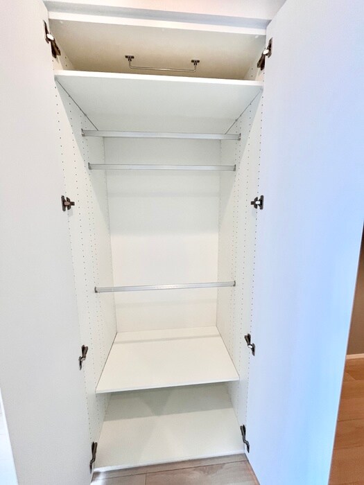 物件内観写真12　(収納)