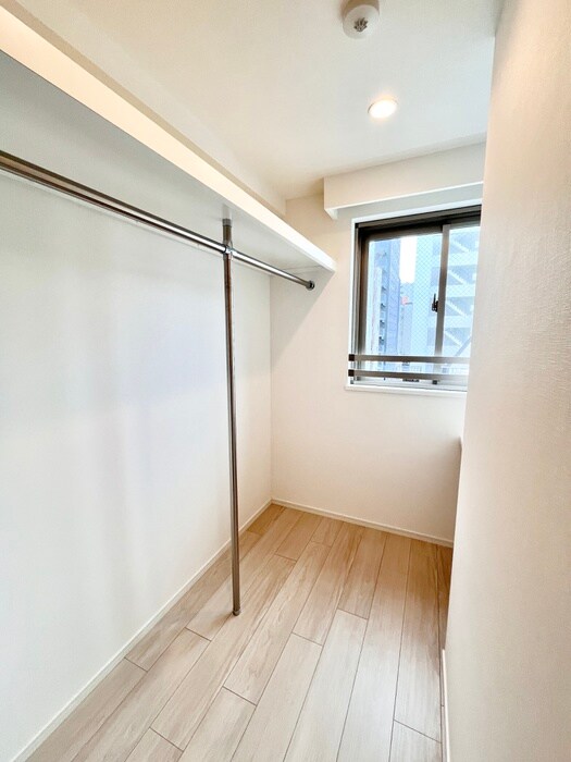 物件内観写真12　(収納)