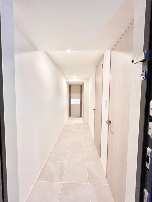 物件内観写真15　(玄関)