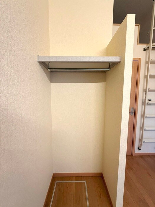 物件内観写真11　(収納)