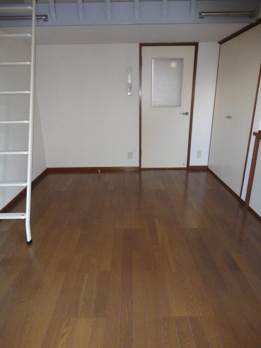 物件内観写真4　(居室)