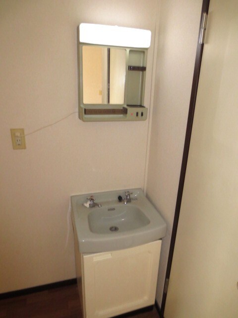 物件内観写真7　(洗面)