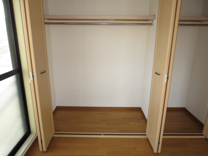 物件内観写真13　(収納)