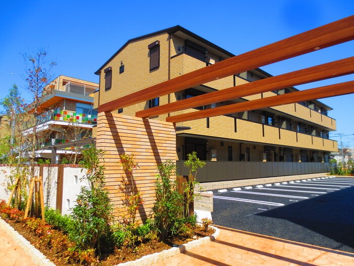 物件外観写真2　(外観写真)