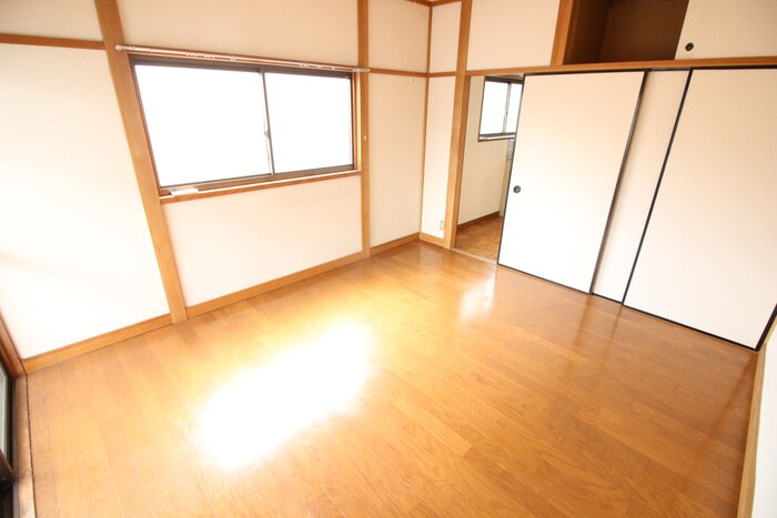 物件内観写真9　(居室)