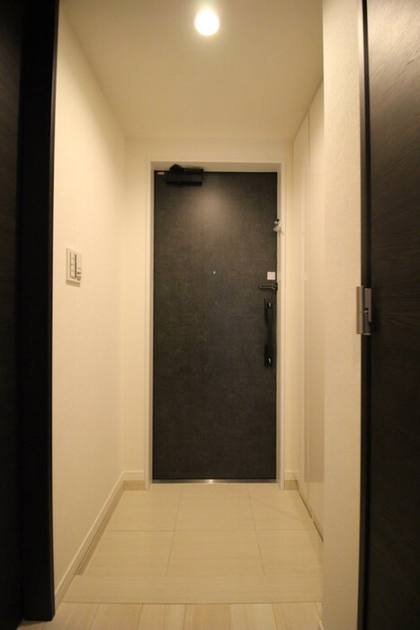 物件内観写真21　(玄関)