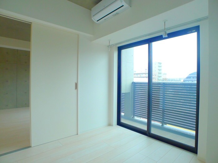 物件内観写真10　(居室)