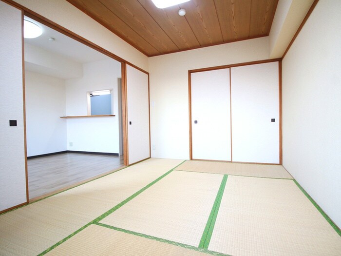 物件内観写真8　(居室)