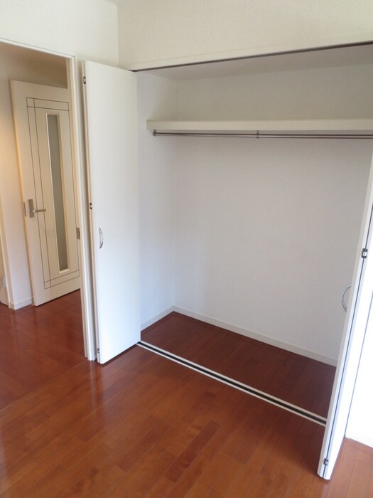 物件内観写真10　(収納)