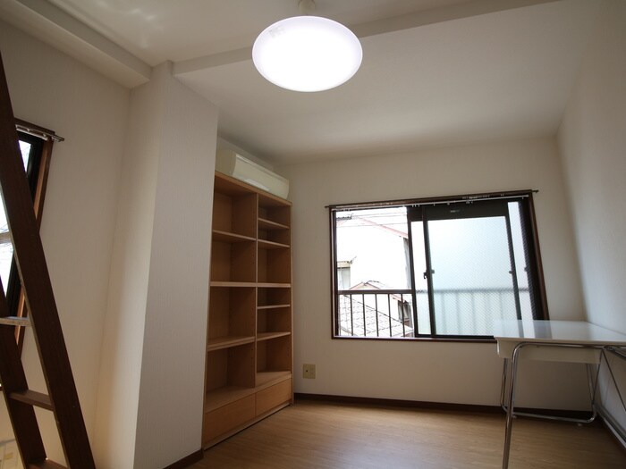 物件内観写真9　(居室)