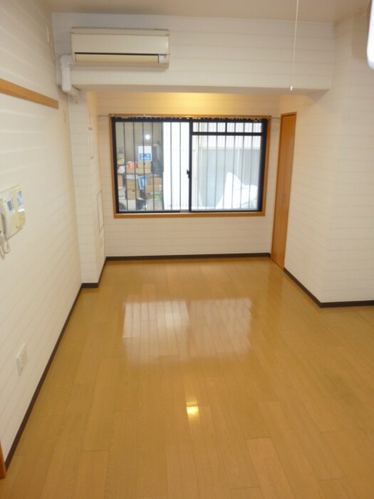 物件内観写真13　(居室)