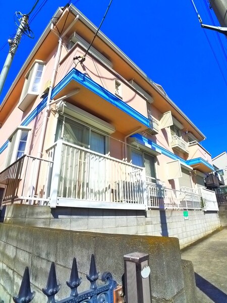 ピレネー東浦和外観写真