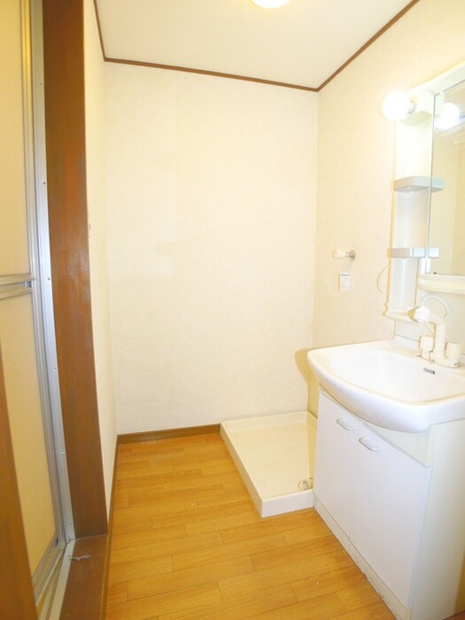 物件内観写真12　(廊下)