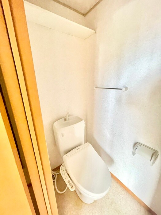 物件内観写真13　(トイレ)