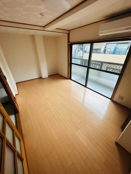 物件内観写真11　(居室)