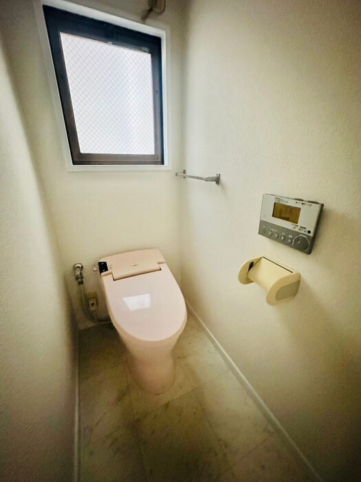 物件内観写真15　(トイレ)