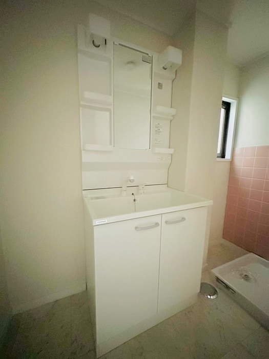 物件内観写真16　(洗面)