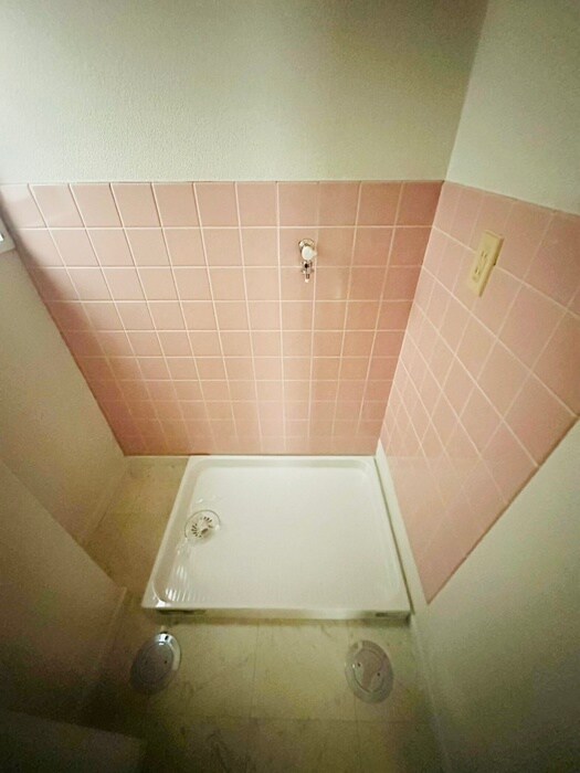 物件内観写真17　(洗濯機置場)