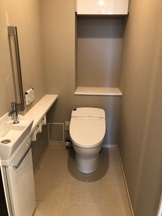 物件内観写真15　(トイレ)