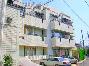 ゼフィールタチカワ外観写真