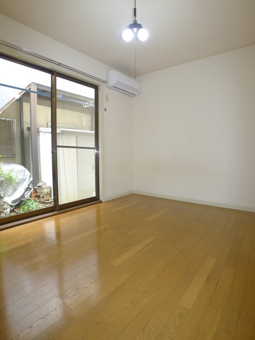 物件内観写真5　(居室)