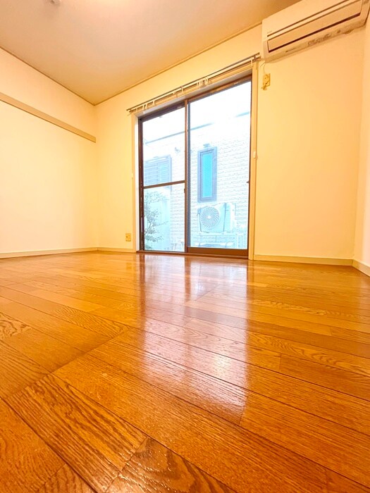 物件内観写真16　(居室)