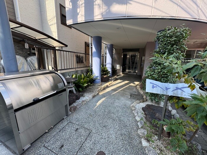 物件外観写真3　(周辺環境)