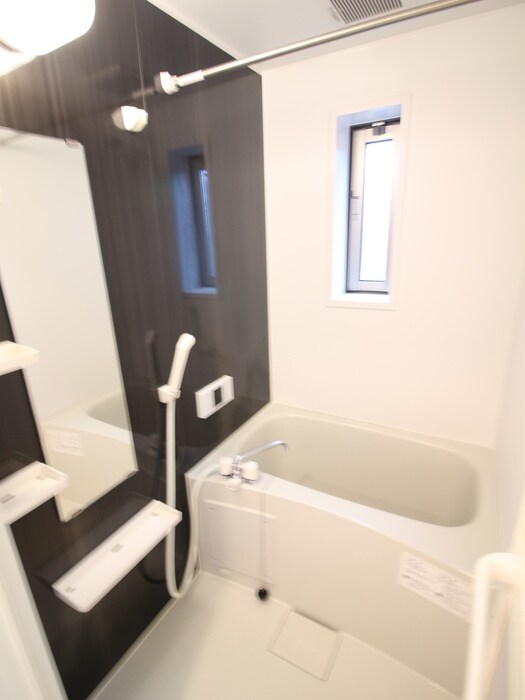 物件内観写真12　(バス／シャワールーム等)