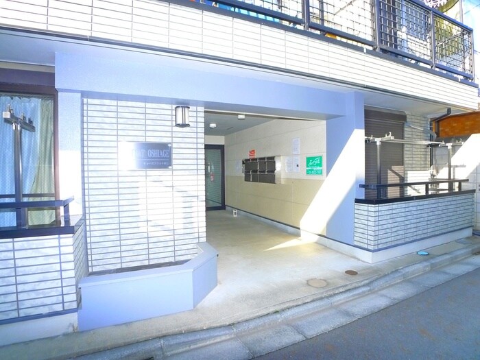 物件外観写真4　(エントランス部分)