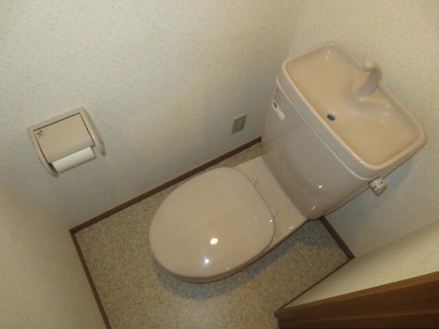 物件内観写真14　(トイレ)