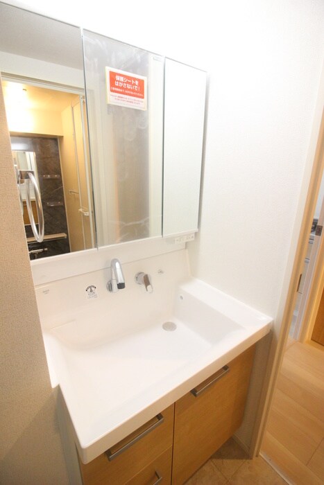 物件内観写真11　(洗面)