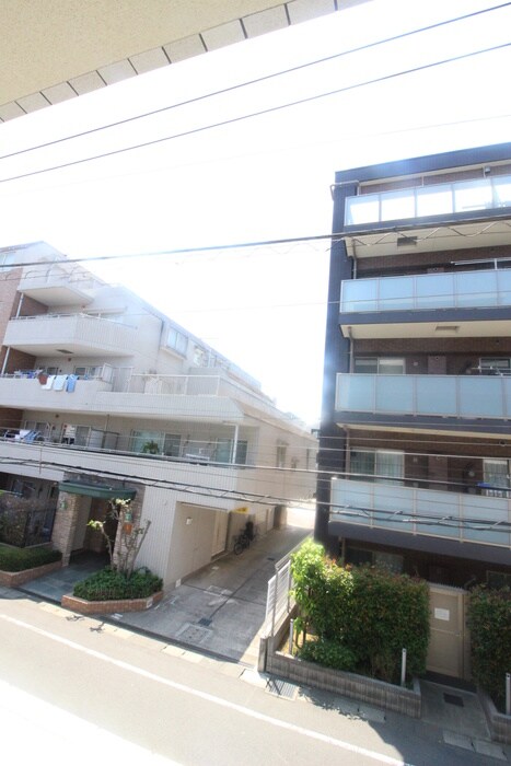 物件内観写真14　(室内からの展望)