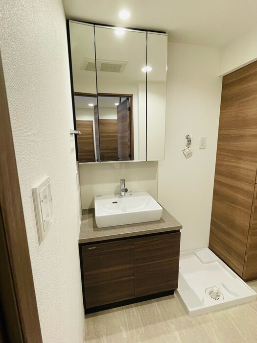 物件内観写真8　(洗面)