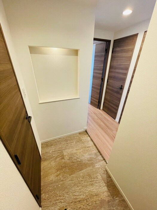 物件内観写真12　(玄関)