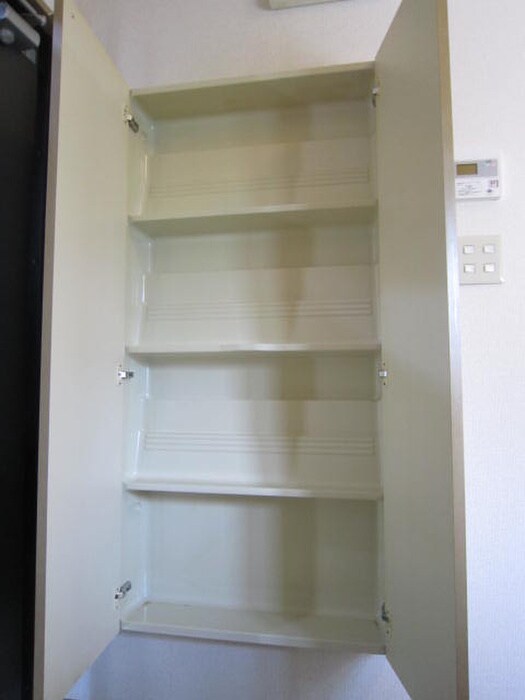 物件内観写真12　(靴箱)