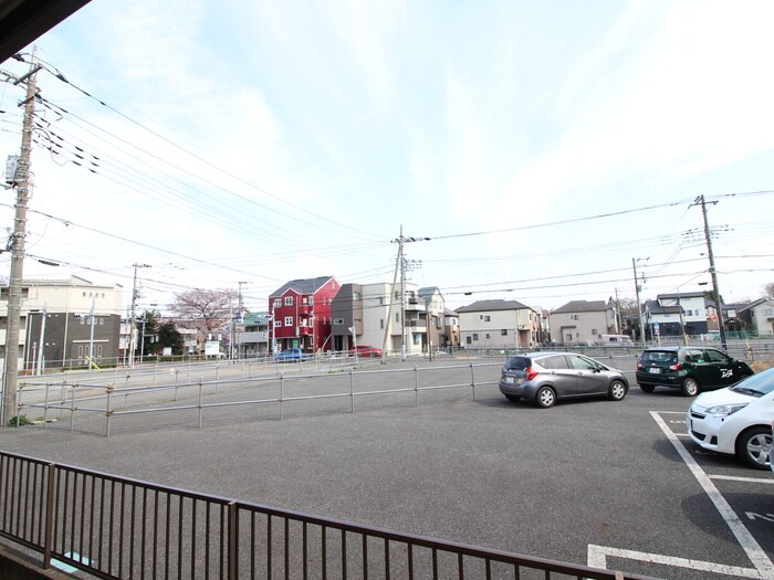 物件内観写真17　(室内からの展望)