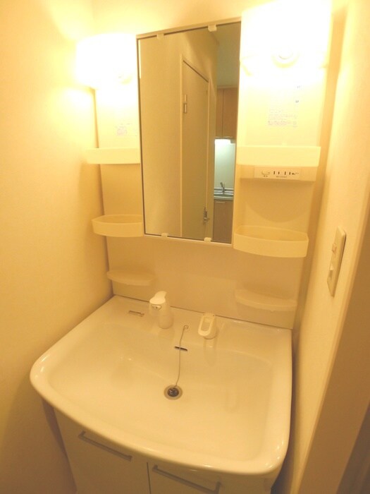 物件内観写真7　(洗面)