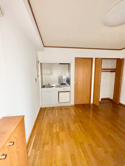 物件内観写真9　(居室)