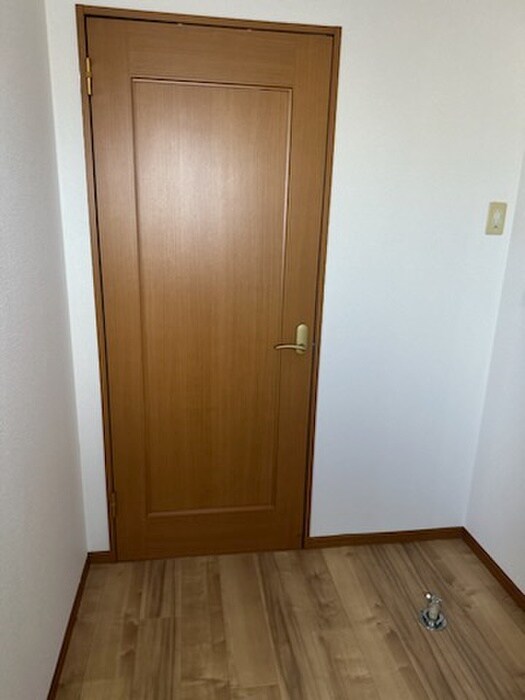 物件内観写真14　(廊下)