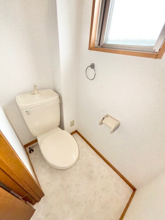 物件内観写真16　(トイレ)