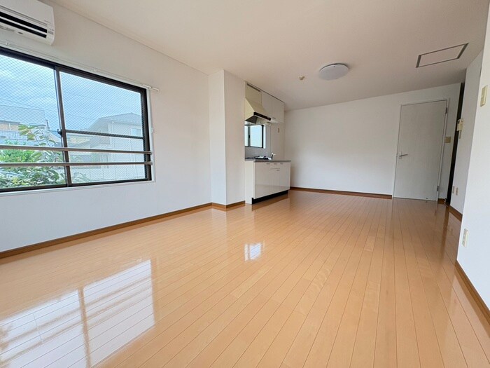 物件内観写真9　(居室)