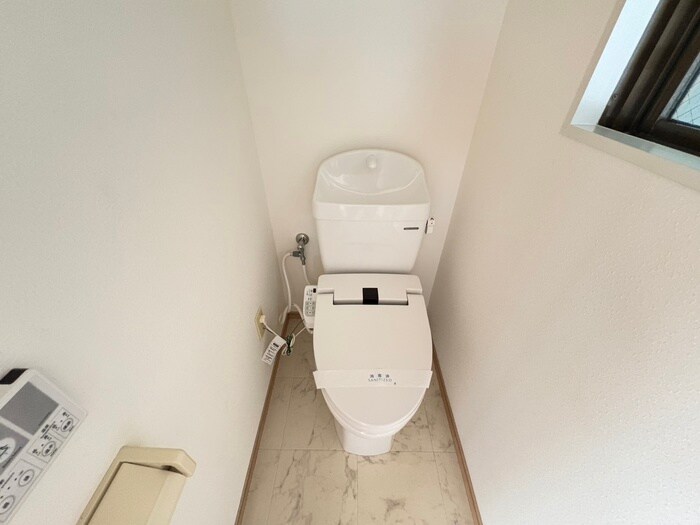 物件内観写真11　(トイレ)