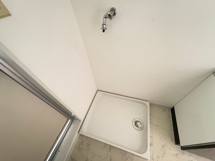 物件内観写真15　(洗濯機置場)