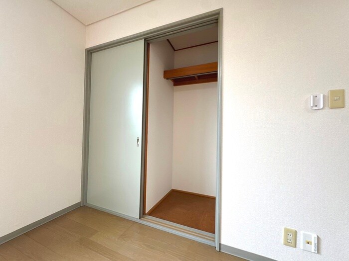 物件内観写真11　(収納)