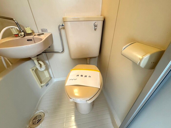 物件内観写真14　(トイレ)